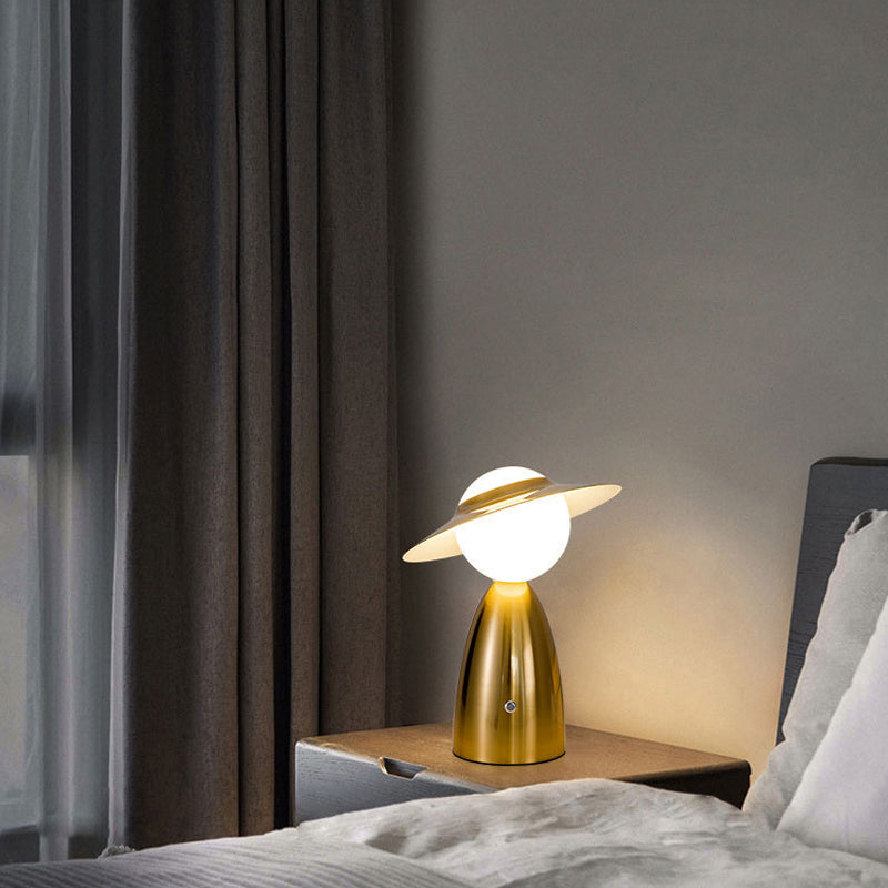 Modern Cordless LED Desk Lamp with Touch-Sensitive Control and Adjustable Color Temperature